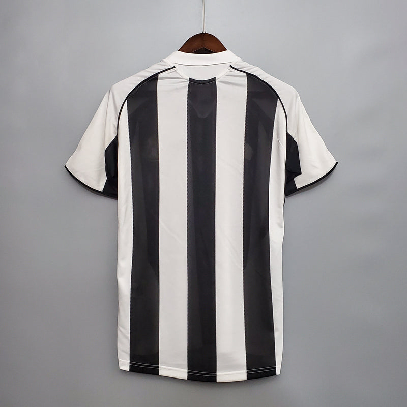 Newcastle Home 05/06 Retro