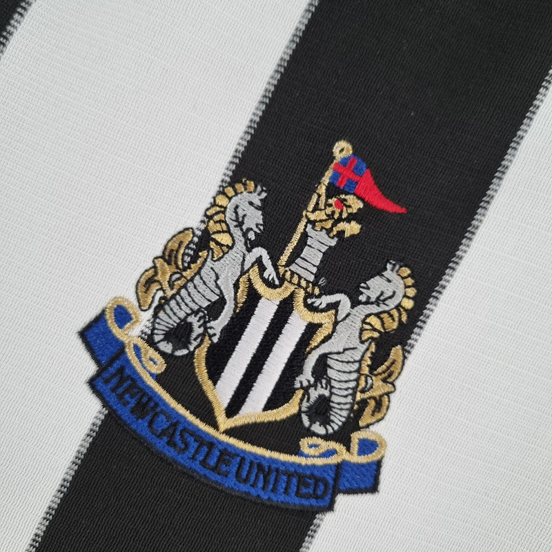 Newcastle Home 00/01 Retro